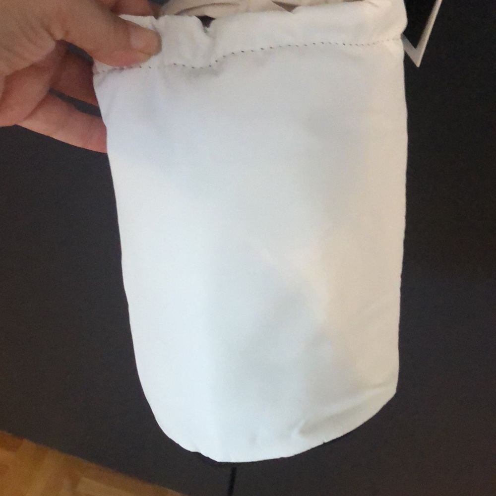 ZARA quilted toiletry bag - Picture 5 of 9